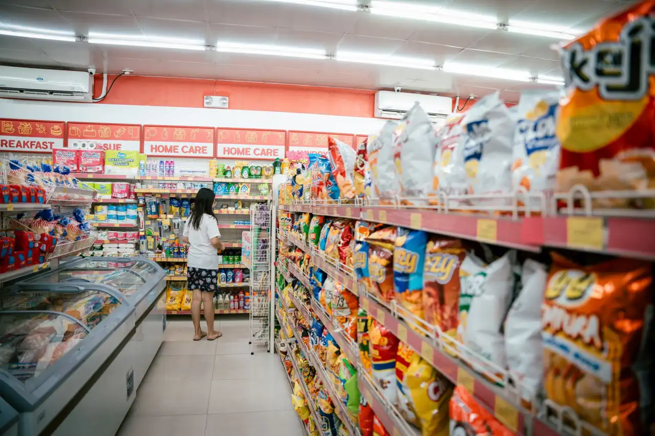 2025进口休闲零食市场消费趋势与选品方向分析正文配图 1