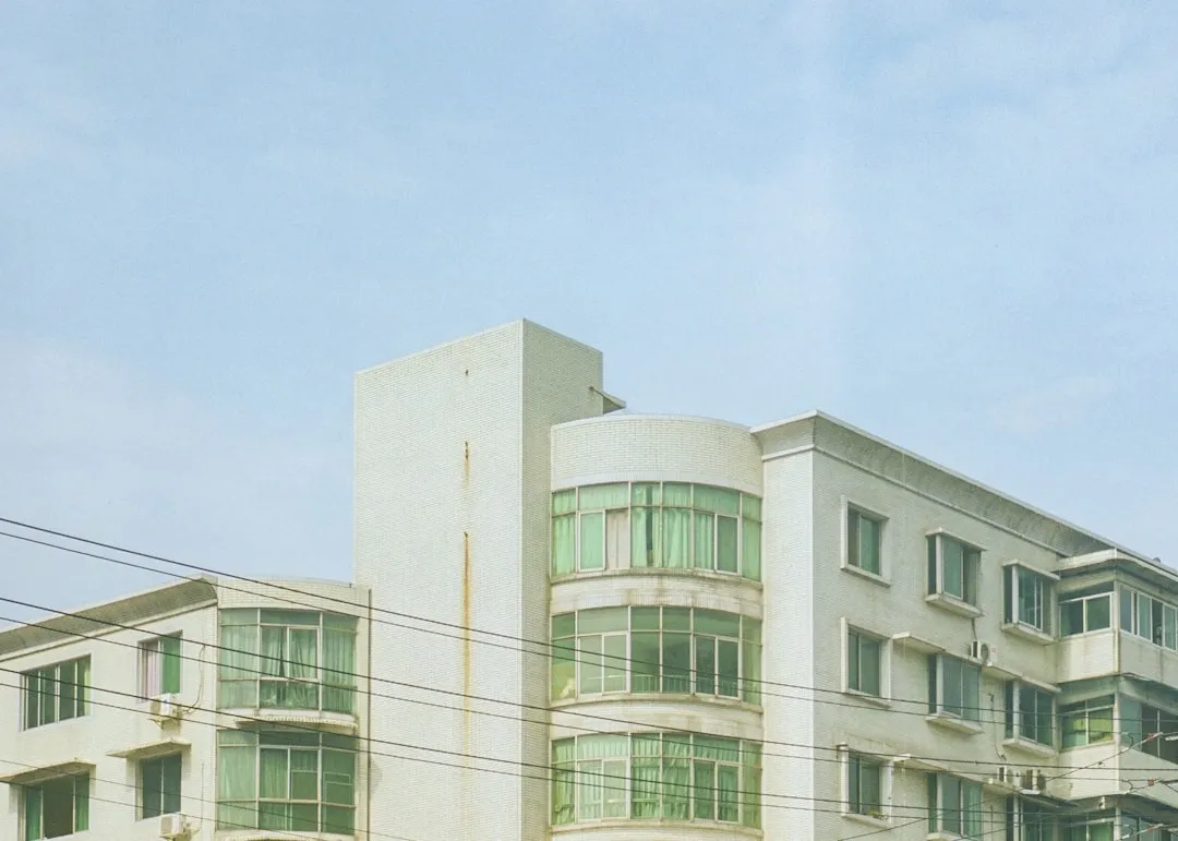 辽宁杰龙电子商务进口休闲零食产品线解析及选品思路